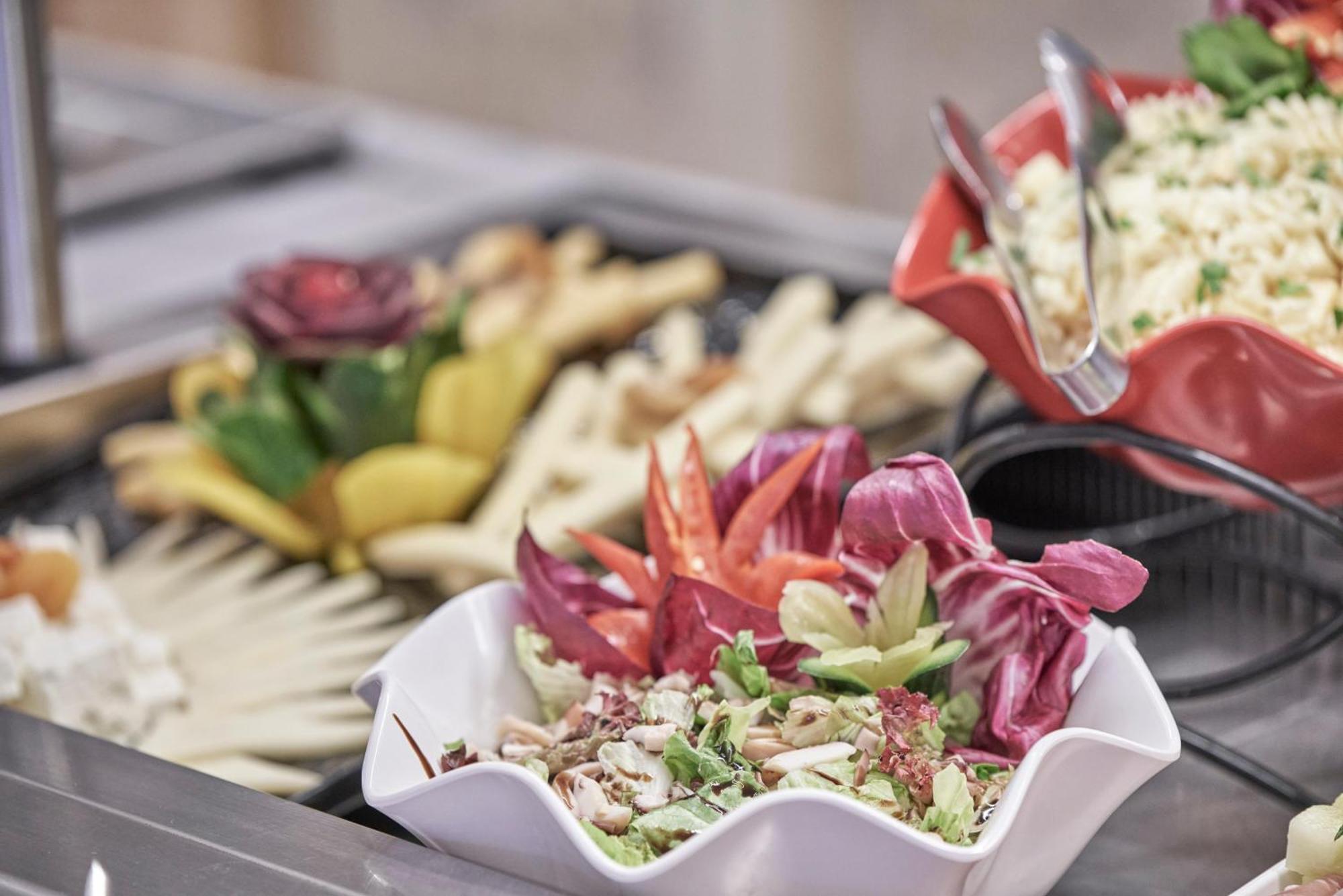 Kairaba Mythos Palace - Adults Only Kouspades Luaran gambar A salad