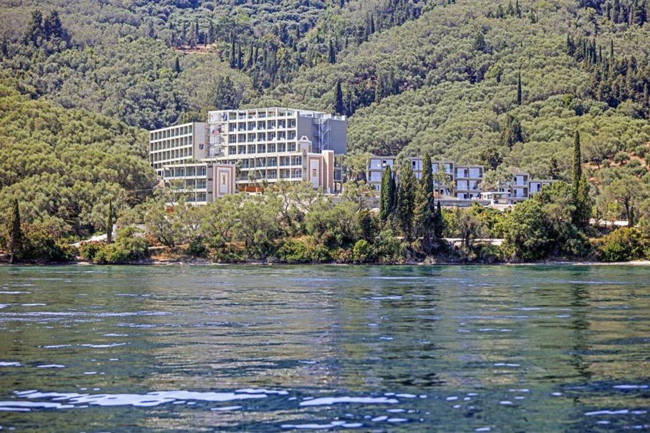 Kairaba Mythos Palace - Adults Only Kouspades Luaran gambar The hotel from the water
