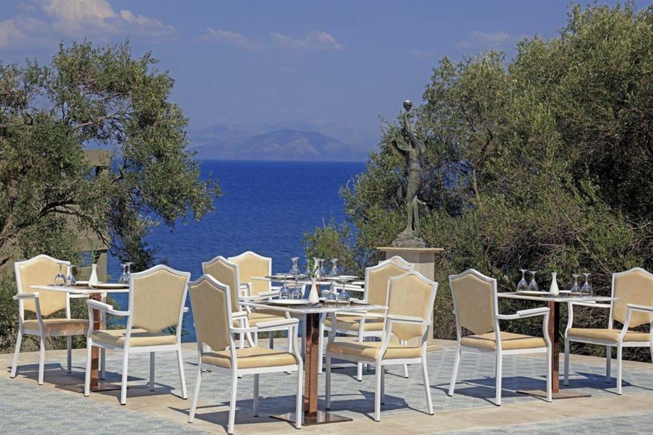 Kairaba Mythos Palace - Adults Only Kouspades Luaran gambar The restaurant at the hotel